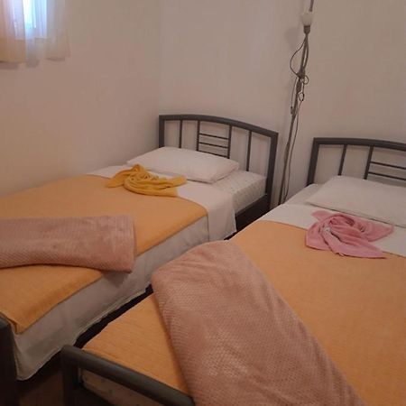 Apartment Perla Pirovac Ngoại thất bức ảnh