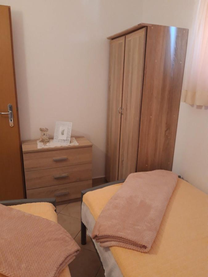 Apartment Perla Pirovac Ngoại thất bức ảnh